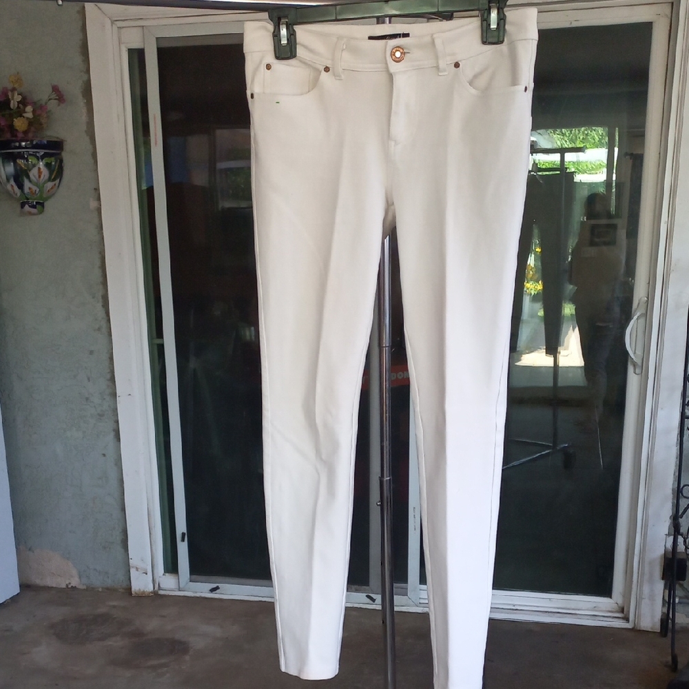 Ambiance White Skinny Pants Full-Length